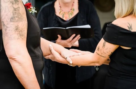 Wedding Celebrants and Officiants - Veronika Robinson Wedding Celebrant-Image 48910