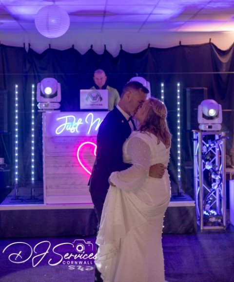 Wedding Music and Entertainment - DJ Services Cornwall -Image 48958