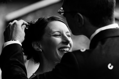 Herts wedding: looking for confetti - Lumiere Photography
