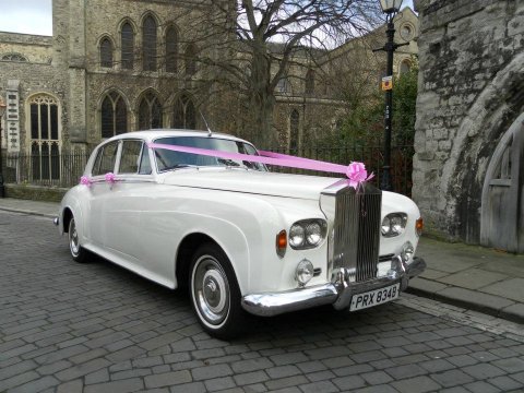 1964 Rolls Royce Silver Cloud III at Rochester Cathedral - Aarion wedding cars.