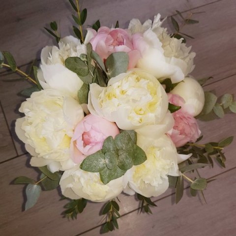 peony bridal bouquet - Oopsie Daisy Flowers