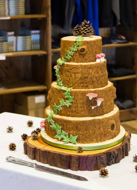 Rustic Tree Stumps - Divine Wedding Cakes