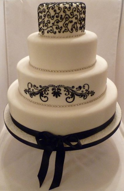 Monochrome Tiffany - Sensation Cakes
