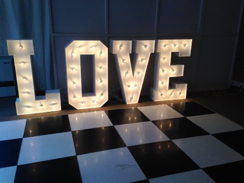 Light Up LOVE Letters - Savage Wedding Services