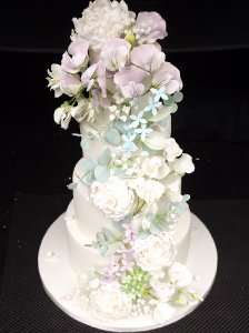 Wedding Cakes Berkshire - Petit Gateau