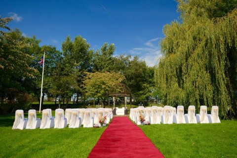 Outdoor Wedding Venues - Crockstead Farm Hotel -Image 34058