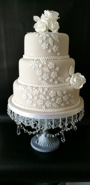 Whit Elegance Wedding Cake - Cakes Beautiful