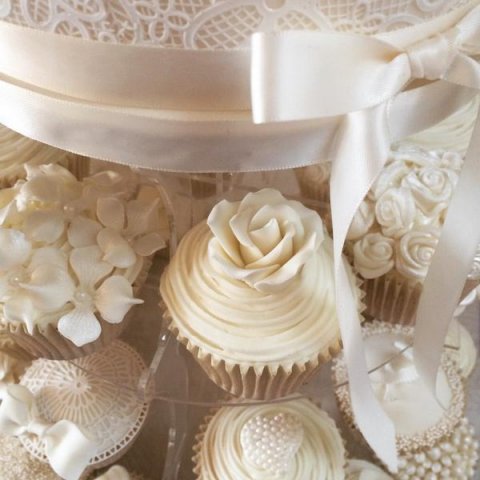 Ivory lace and floral cupcakes - Gardners Bakery
