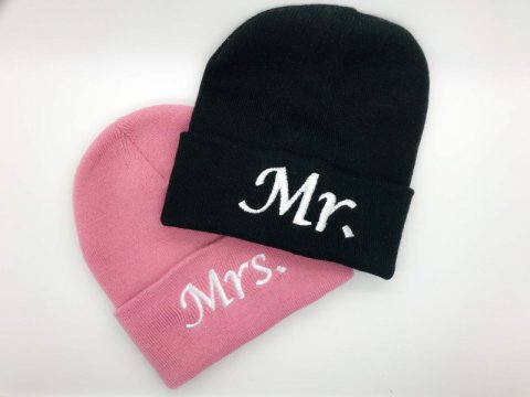Mr & Mrs Beanie Hat - The Personalised Wedding Room