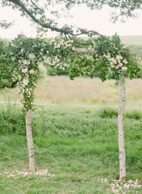 July Wedding. Image by D'Arcy Benincosa - The Garden Gate Flower Company