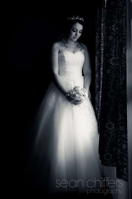Bride in waiting - Sean Chiffers Photography