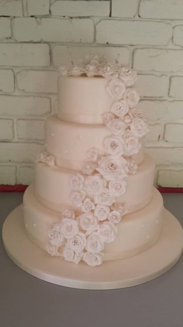 Wedding Cakes and Catering - Cupcakes Forever-Image 17441