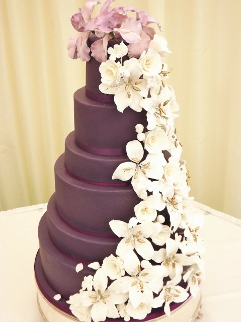 Wedding Cakes - Wedding Cakes Berkshire - Petit Gateau-Image 35100