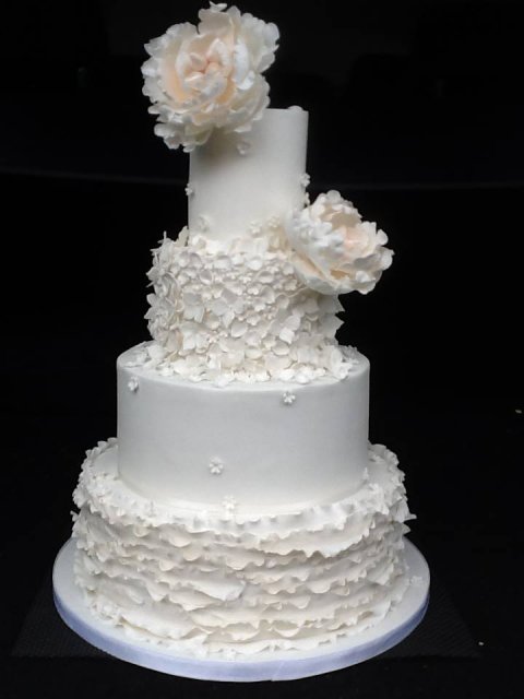 Wedding Cakes - Wedding Cakes Berkshire - Petit Gateau-Image 35103