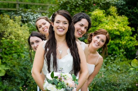 Bride and cheeky bridesmaids - Sean Chiffers Photography