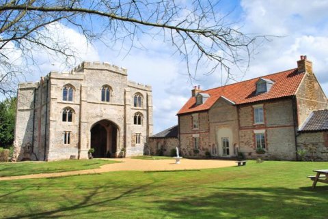 The Gatehouse and Farmhouse @ Pentney Abbey - Pentney Abbey