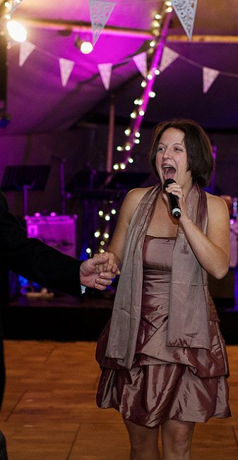 Operatic Singing Waiters - Singing Waiters & Wedding Singers