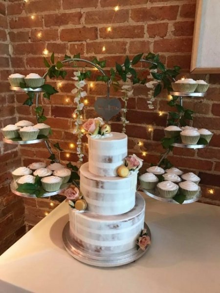 Wedding Cakes - Gardners Cakery-Image 47750