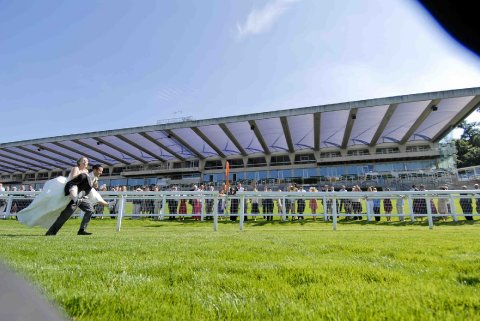 Outdoor Wedding Venues - Sandown Park Racecourse-Image 25264