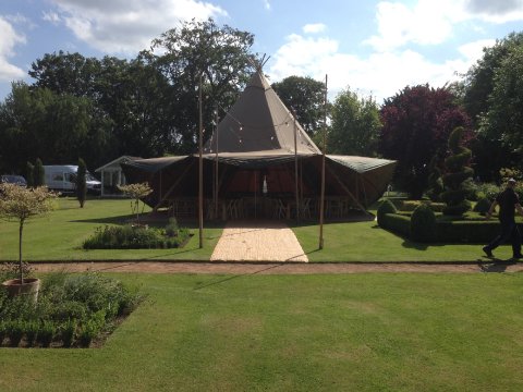 www.marqueesandevents.com - All About ME marquee & events 