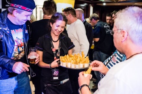 pass food - Hard Rock Cafe Edinburgh