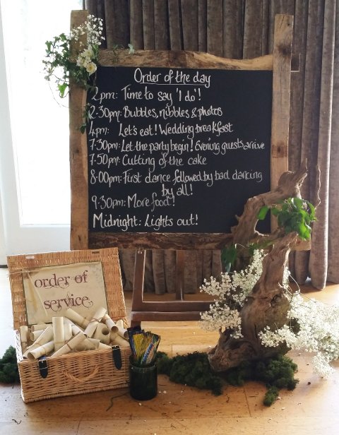 hire rustic blackboards - CotswoldsVintagePartyHire