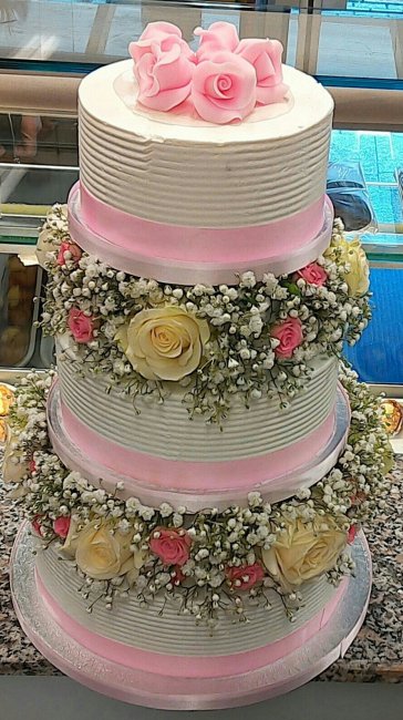 Wedding Confetti - Pasticceria Amalfi Cakes-Image 7172