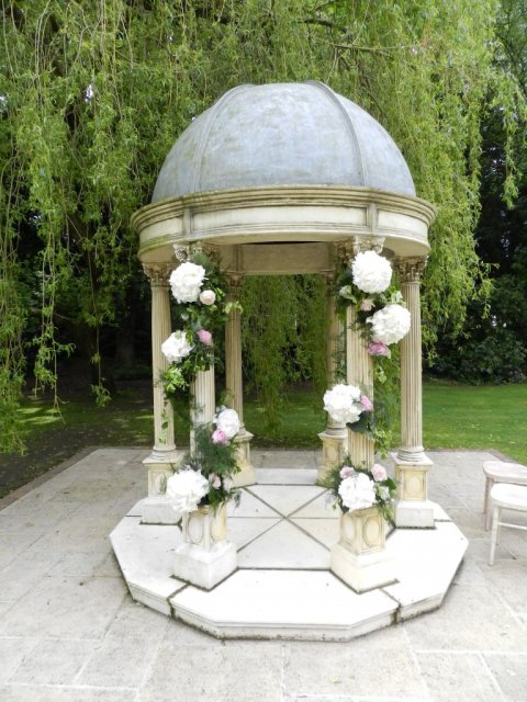 Arbour Display - Sandra's Flower Studio