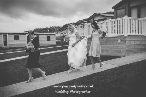 Here comes the Bride - Passion 4 Photos