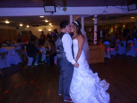 Wedding Music and Entertainment - Knightmoves Discos And Karaoke-Image 31748