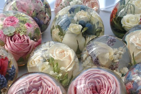A lovely selection of our luxury 3.5" designs - Flower Preservation Workshop