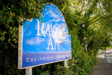 Wedding Marquee Hire - Ravens Ait Island-Image 12481