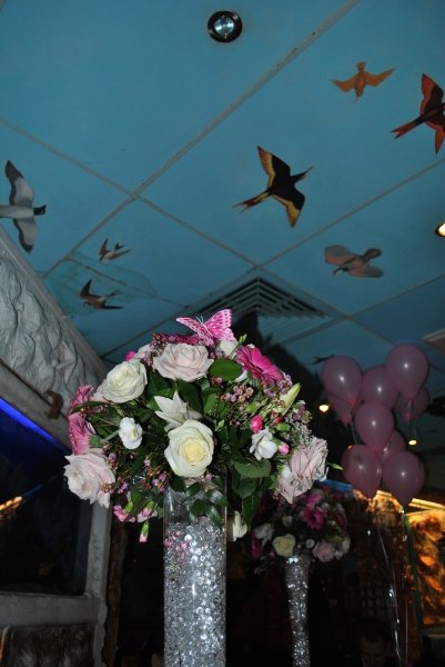 Wedding Table Decoration - isle of flowers-Image 38530