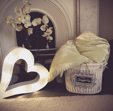 Hand Illustrated Snuggle Sign - LoveLi - Design For Love & Life