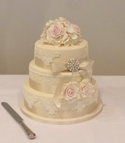Champagne Blush Rose & Lace - Caroline's Cake Company