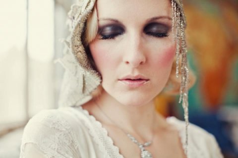 Wedding Makeup Artists - Lipstick and Curls-Image 40803