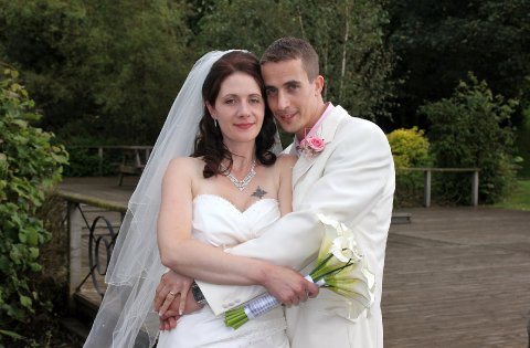 Bride & Groom in Lanark - Hi Tec Weddings