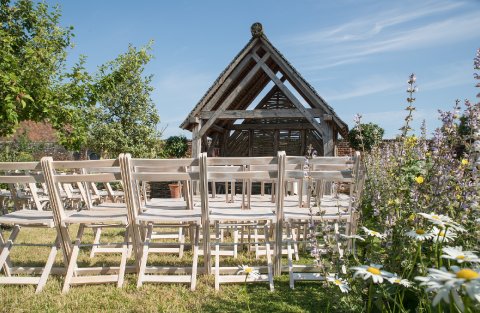 Outdoor Wedding Venues - Cressing Barns-Image 28594