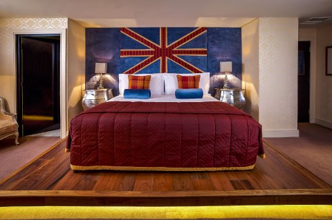 Wedding Catering and Venue Equipment Hire - The Chelsea Harbour Hotel-Image 27154