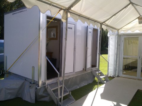 The Hardwick - Two ladies cubicles, one gents and one gents urinal - Kniftons' Mobile Toilets Limited