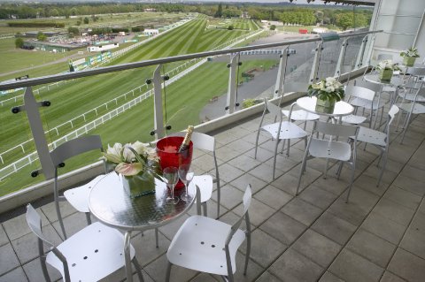 Outdoor Wedding Venues - Sandown Park Racecourse-Image 25260
