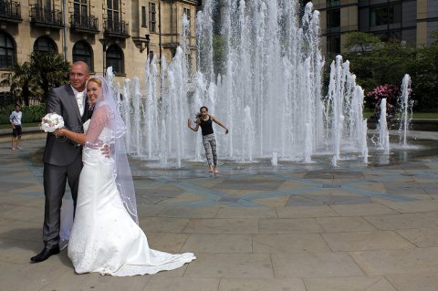 Wedding in Sheffield Peace Garden - JY Photography