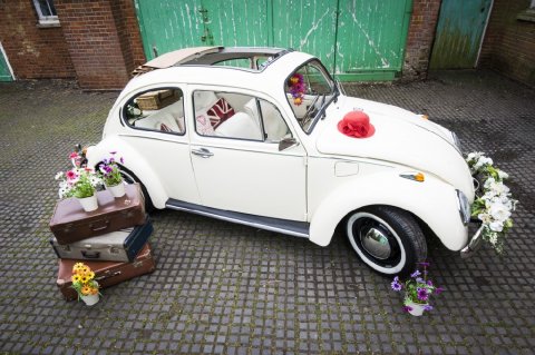 Wedding beetle Surrey - Buttercup Bus 