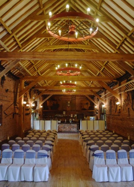 Hunters Hall - large ceremony - Hunters Hall