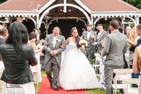 Confetti - MesherPhotos