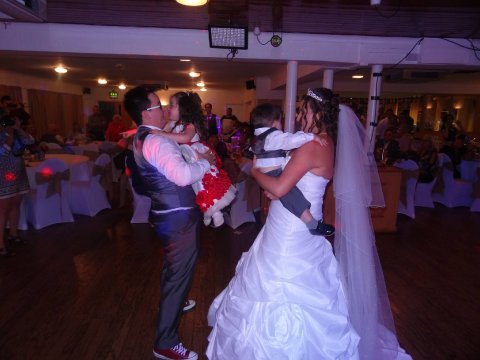 Wedding Music and Entertainment - Knightmoves Discos And Karaoke-Image 31749