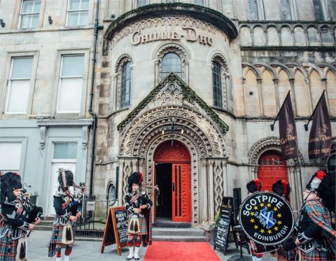 Main Door Piper - Ghillie Dhu