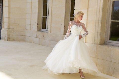 Wedding Dresses and Bridal Gowns - Lyn Ashworth Couture -Image 41026