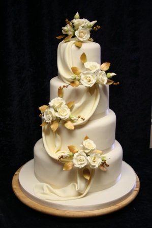 Sugar drape and roses cake - Melanie Ferris Cakes