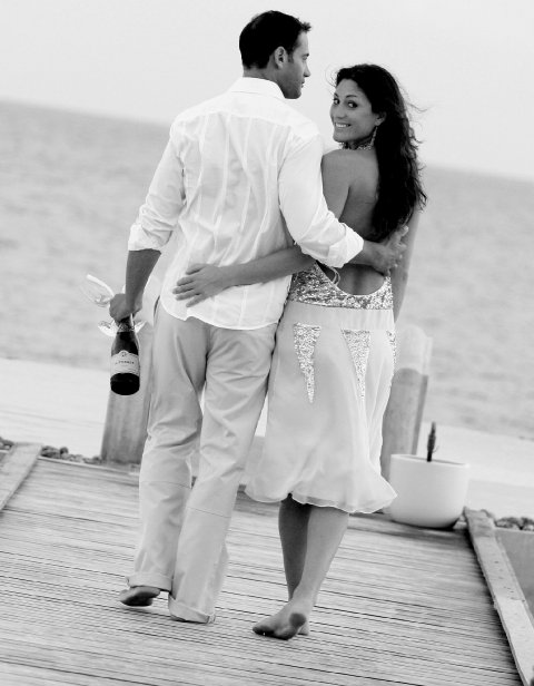 Honeymoon couple, Huvafen Fushi, Maldives - Far and Away Luxury